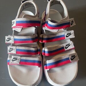 Nike Icon Metallic Grey Platform Strappy Sandals Size 8